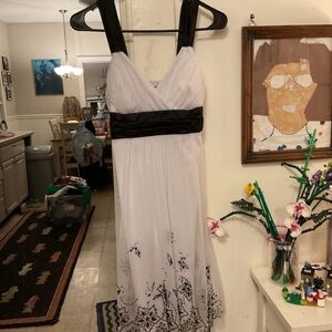 Taboo White and Black Floral-Trim Midi Dress